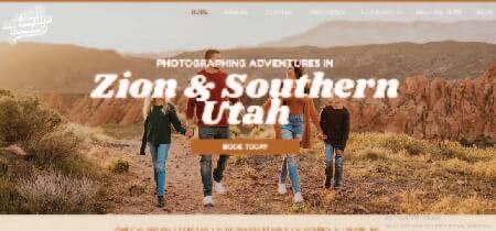 Fotografía de una pareja con hijos en el campo en el blog sobre excursiones Zion Adventure