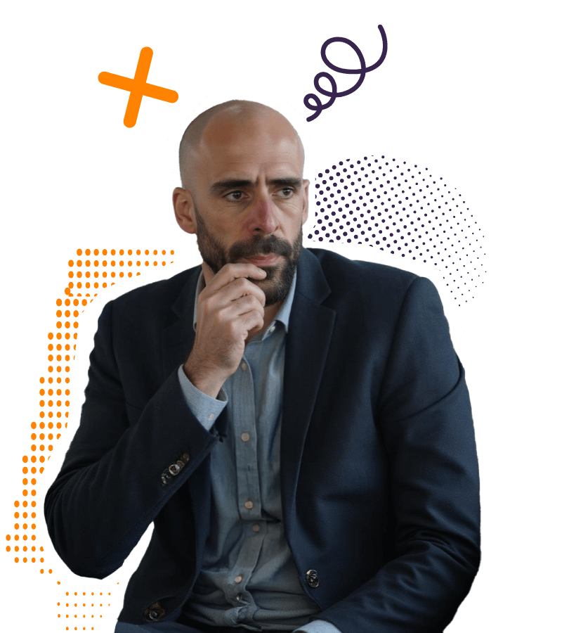 Álvaro Torres worried while analyzing investment in web design