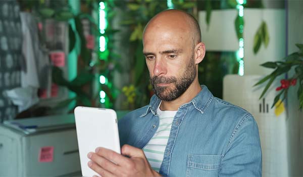Álvaro Torres configurando un bundle de productos en WooCommerce